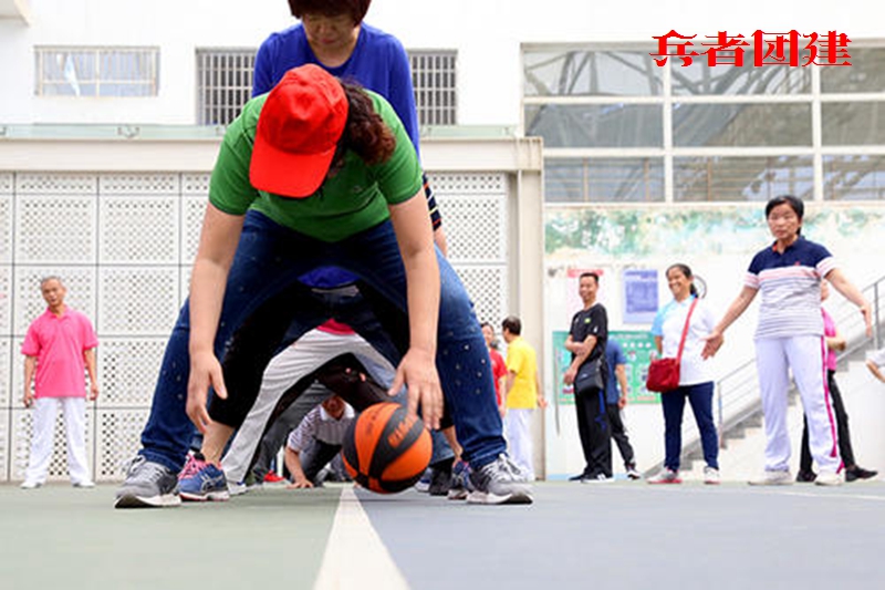 北京拓展训练项目滚球运动